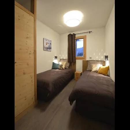 Apartment In Les Menuires With Spa & Ski Access Apartment Saint-Martin-de-Belleville