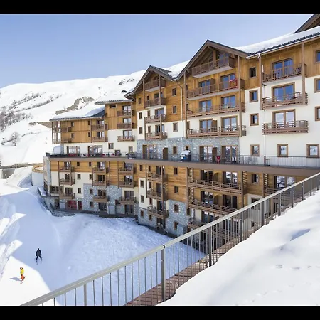 Apartment In Les Menuires With Spa & Ski Access *