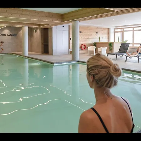 Apartment In Les Menuires With Spa & Ski Access * Saint-Martin-de-Belleville