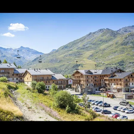 Apartment In Les Menuires With Spa & Ski Access Saint-Martin-de-Belleville